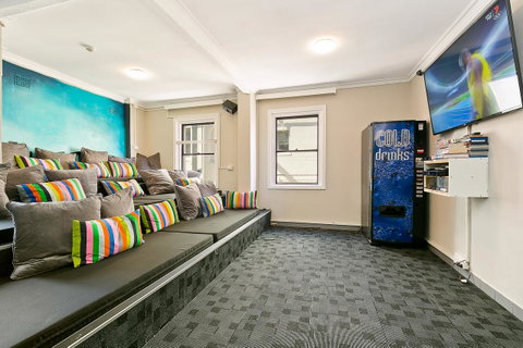 Mad Monkey Downtown - Accommodation in Brisbane 8