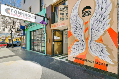 Mad Monkey Downtown - Accommodation in Brisbane 0