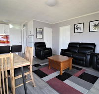 Beachfront 3 25 Willow Street - Accommodation in Brisbane