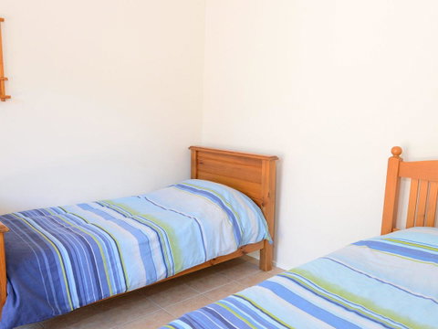 2 Cliff Road - Accommodation in Brisbane 2