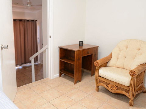 2 Cliff Road - Accommodation in Brisbane 10