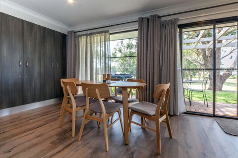 Horizons Retreat & Golf, Villa 133 - Accommodation in Brisbane 4
