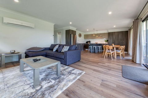 Horizons Retreat & Golf, Villa 133 - Accommodation in Brisbane 3