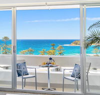 Relaxed beachside living - Accommodation in Brisbane