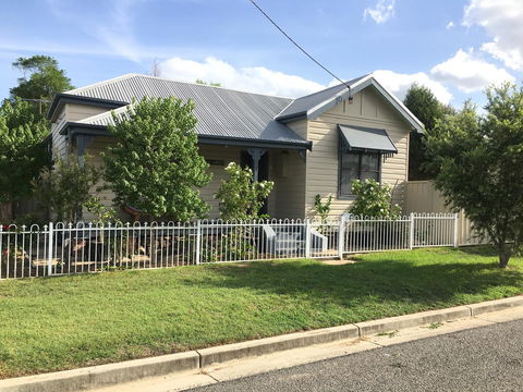 Caledonia Cottage - Accommodation in Brisbane 0