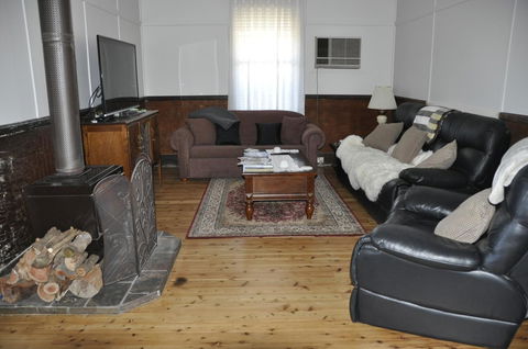 Caledonia Cottage - Accommodation in Brisbane 10