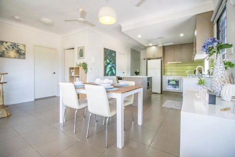ZEN QUEST - The NOMADS PAD Near Nightcliff Markets & Sunset Foreshore - Accommodation in Brisbane 13