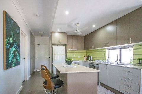ZEN QUEST - The NOMADS PAD Near Nightcliff Markets & Sunset Foreshore - Accommodation in Brisbane 27