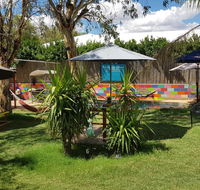 Alice's Secret Travellers Inn - Accommodation in Brisbane