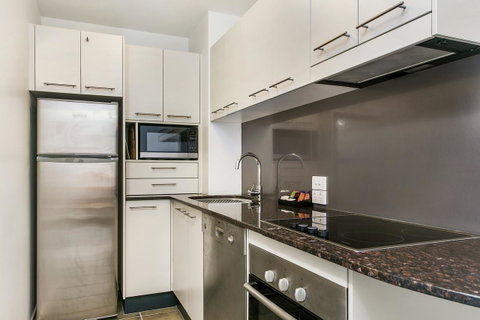 Lennox Holiday Apartments - Accommodation in Brisbane 36