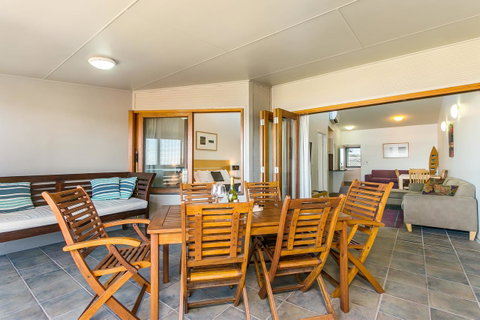 Lennox Holiday Apartments - Accommodation in Brisbane 33