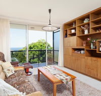 Bondi Apt. for 4 with Panoramic Ocean and Park Views - Accommodation in Brisbane