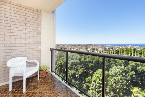 Bondi Apt. For 4 With Panoramic Ocean And Park Views - Accommodation in Brisbane 1
