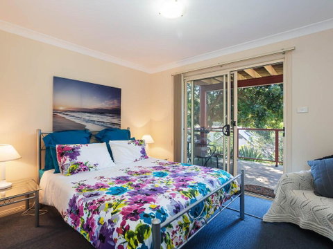 Bonito At Bagnalls Beach' 1/6 Bonito Street - Pet Friendly, Air Conditioning - Accommodation in Brisbane 1