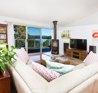 Booti Booti Lakehouse - Accommodation in Brisbane