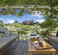 Bourne Cottage - Perfect for all seasons - Accommodation in Brisbane