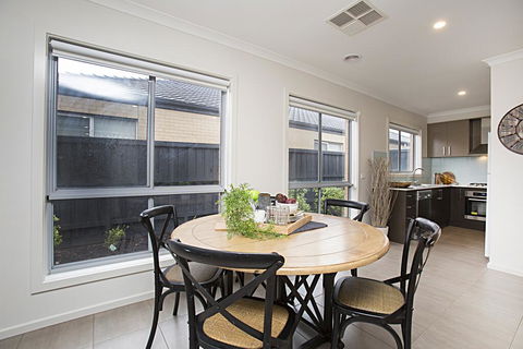 BOUTIQUE STAYS - Gumflower - Accommodation in Brisbane 2