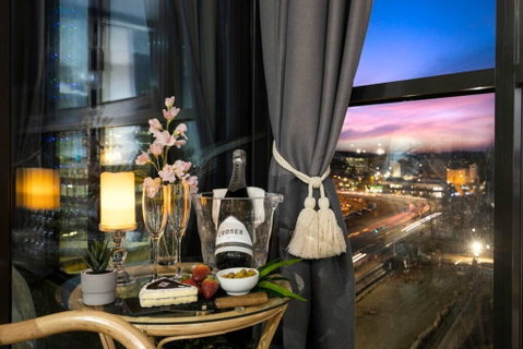 Braddon Penthouse, Top Location, Netflix, WiFi, Views - Accommodation in Brisbane 2