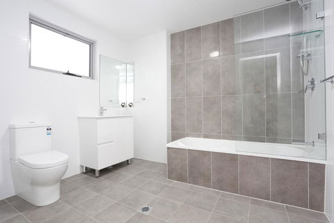 Brand New 2 Bedroom Apartment For 7 People - Accommodation in Brisbane 2