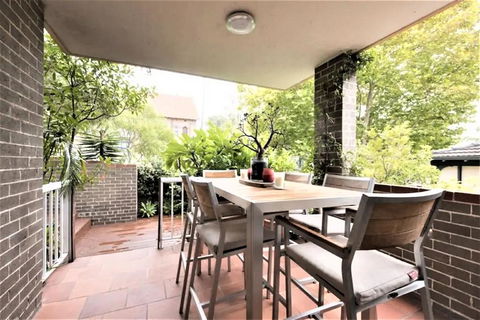 Bright Comfy Bondi Home - Accommodation in Brisbane 1