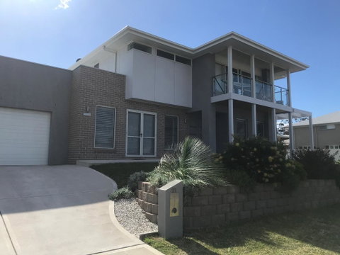 Broughton Views - Accommodation in Brisbane 0
