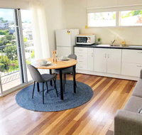 Cabin in the Sky Glorious Views to Magnetic Island - Accommodation in Brisbane