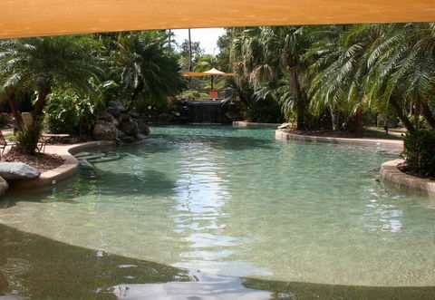 Cairns Golf Course Apartment - Accommodation in Brisbane 0
