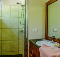 Cairns Homestead A Peaceful Getaway - Accommodation in Brisbane