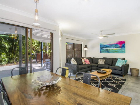Calinda Sol 11 - Accommodation in Brisbane 0