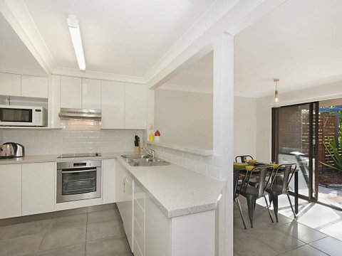 Calinda Sol 11 - Accommodation in Brisbane 1