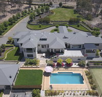 Canberra Luxury Estate - Accommodation in Brisbane
