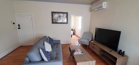 Canungra Hotel - Accommodation in Brisbane 3