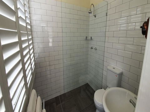 Canungra Hotel - Accommodation in Brisbane 1