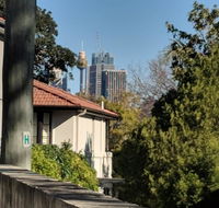 Casa de Sapo a Room in House With a Private Garden - Accommodation in Brisbane