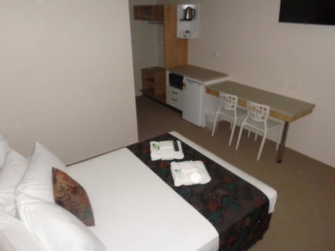 Castle Crest Motel - Accommodation in Brisbane 3
