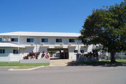 Castle Crest Motel - Accommodation in Brisbane 0