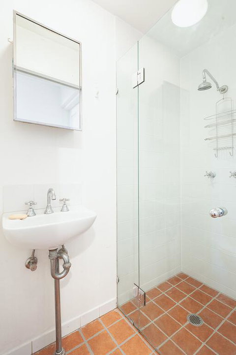 Charming Centrally Located 2 Bedroom Accommodation - Accommodation in Brisbane 3