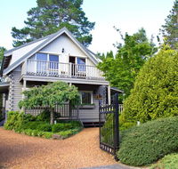 Cherry Cottage - Leura - Accommodation in Brisbane