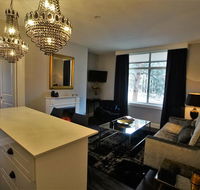 City Life Apartment-full kitchen  separate bedroom - Accommodation in Brisbane