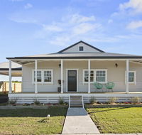 Cloverdale Cottage - Accommodation in Brisbane