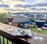 Coastal Paradise Holiday Home Swimming Pool  WiFi - Accommodation in Brisbane