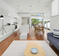 Cogens Two Bedroom Townhouse - Accommodation in Brisbane