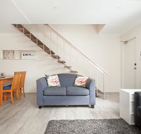Comfy  Convenient  Homebush West 300 steps train - Accommodation in Brisbane