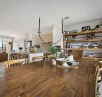 Comfy Coast Drive Condo - Accommodation in Brisbane