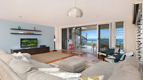 Costa Del Sol - WiFi And Austar - Accommodation in Brisbane 2