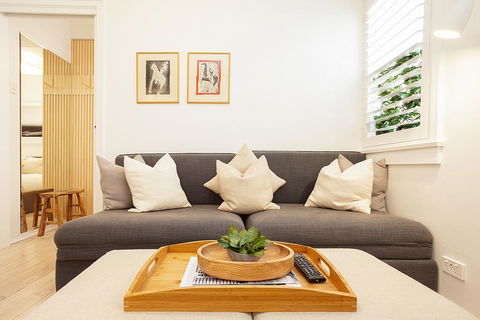 Cosy Flat In Art Deco Building Minutes From City - Accommodation in Brisbane 2