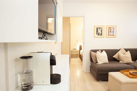 Cosy Flat In Art Deco Building Minutes From City - Accommodation in Brisbane 1