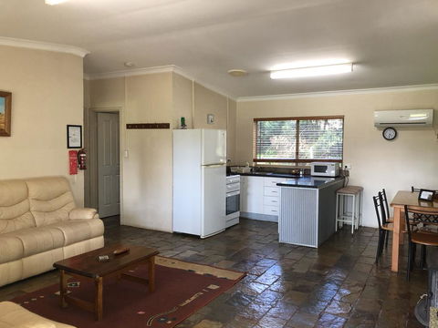 Country Cottages Of Bridgetown - Accommodation in Brisbane 2