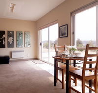 Couples Retreat with Mountain View Near Hobart - Accommodation in Brisbane