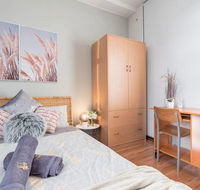 Cozy 3BR Sleep8 Apt 1min WalkTo Train Bus Shopping - Accommodation in Brisbane